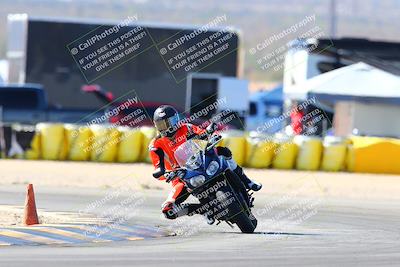 media/Feb-12-2022-SoCal Trackdays (Sat) [[3b21b94a56]]/Turn 2 (1045am)/